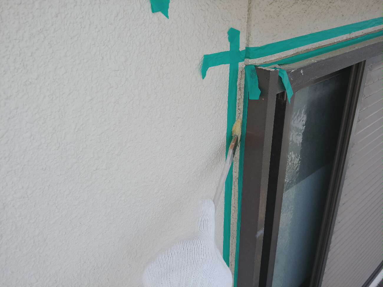 シーリング工事 プライマー塗布