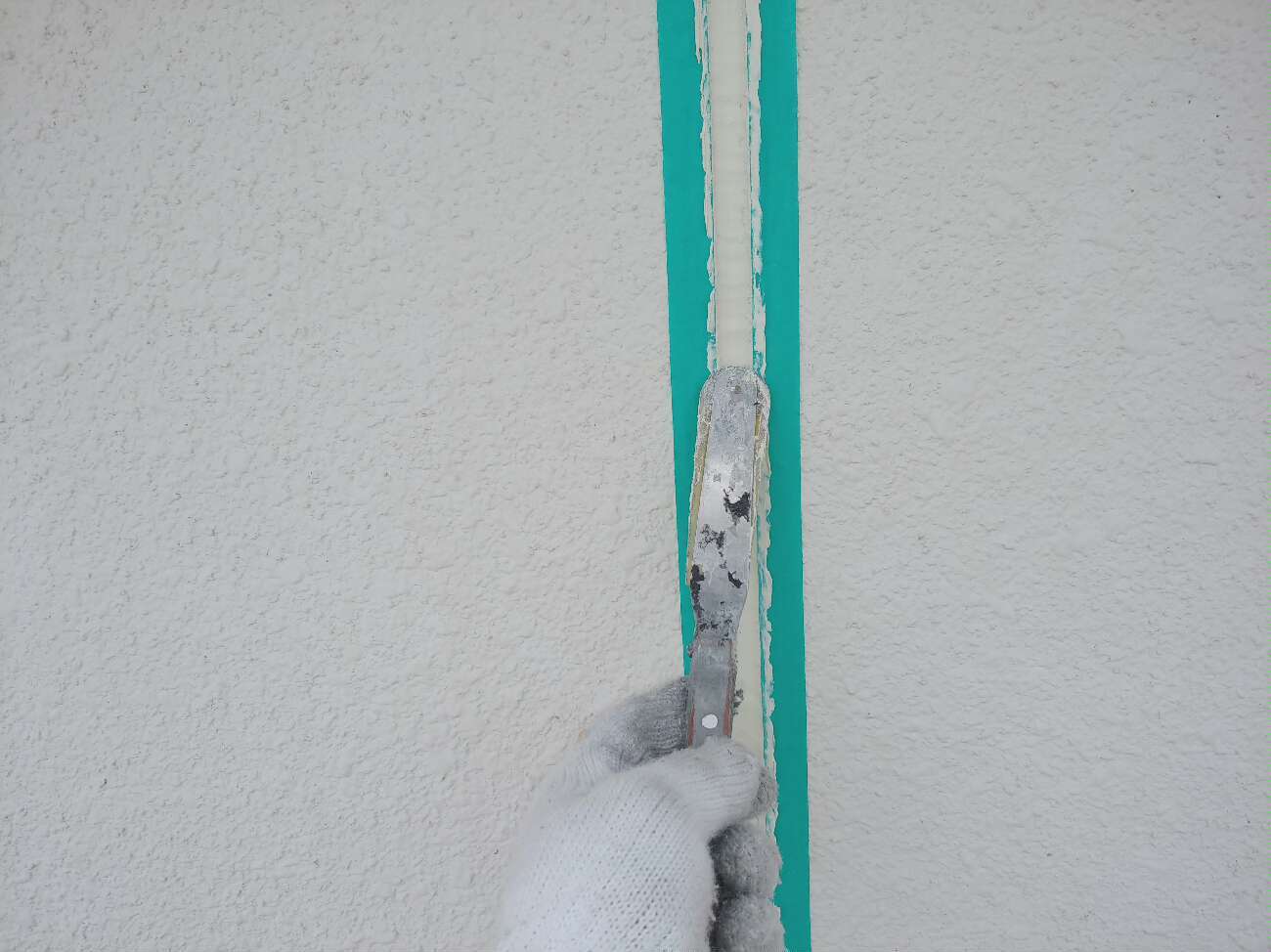 シーリング工事 ヘラならし