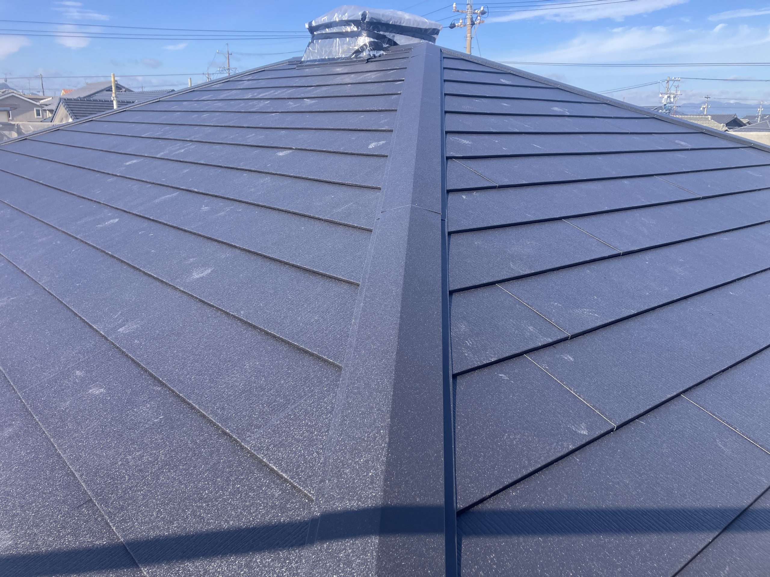 棟板金の取り付けと仕上げ