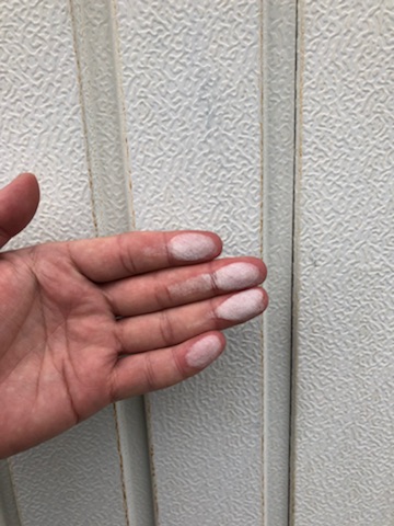 トタン外壁のチョーキング