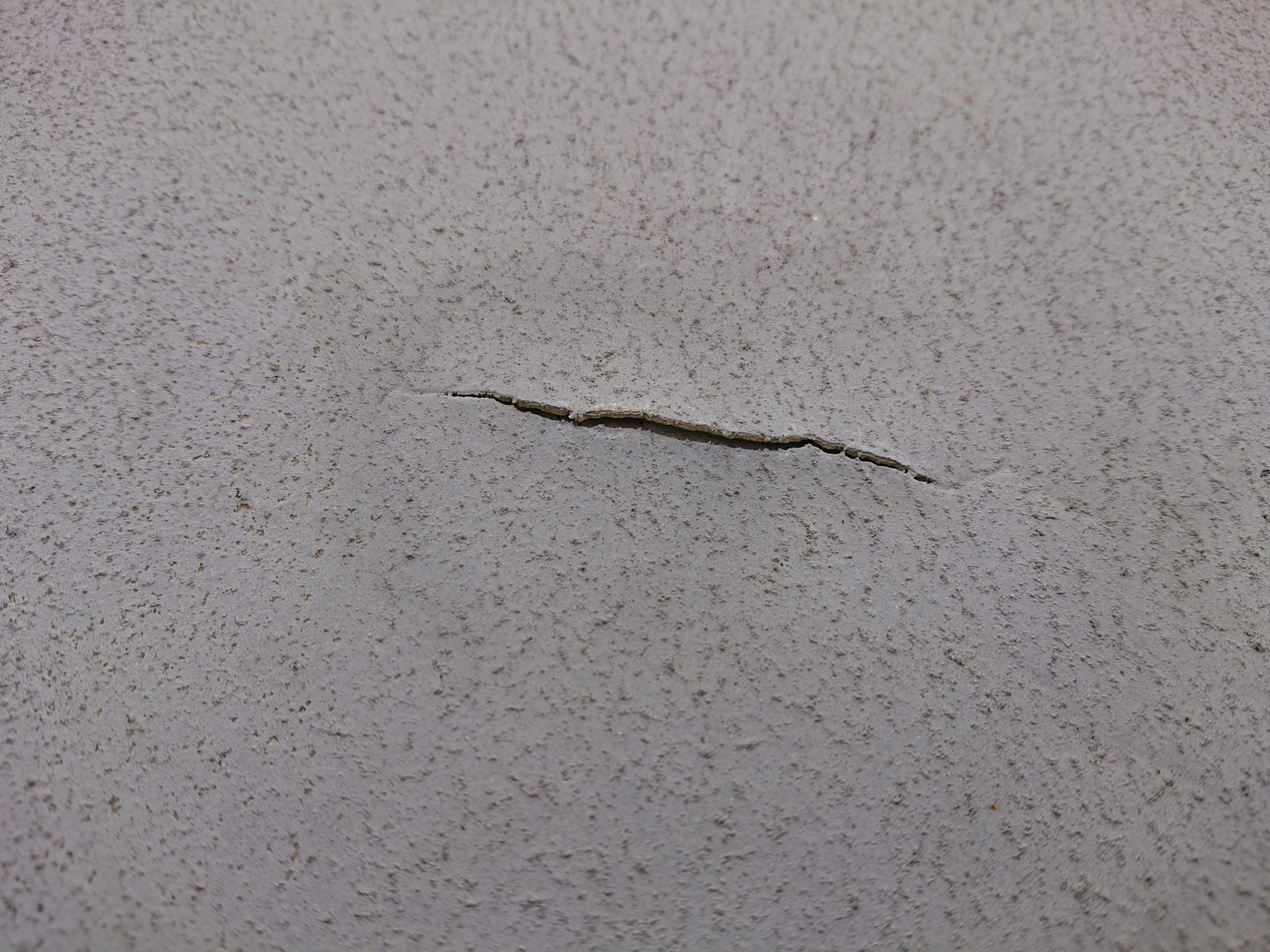 既設防水の劣化　切れがありました