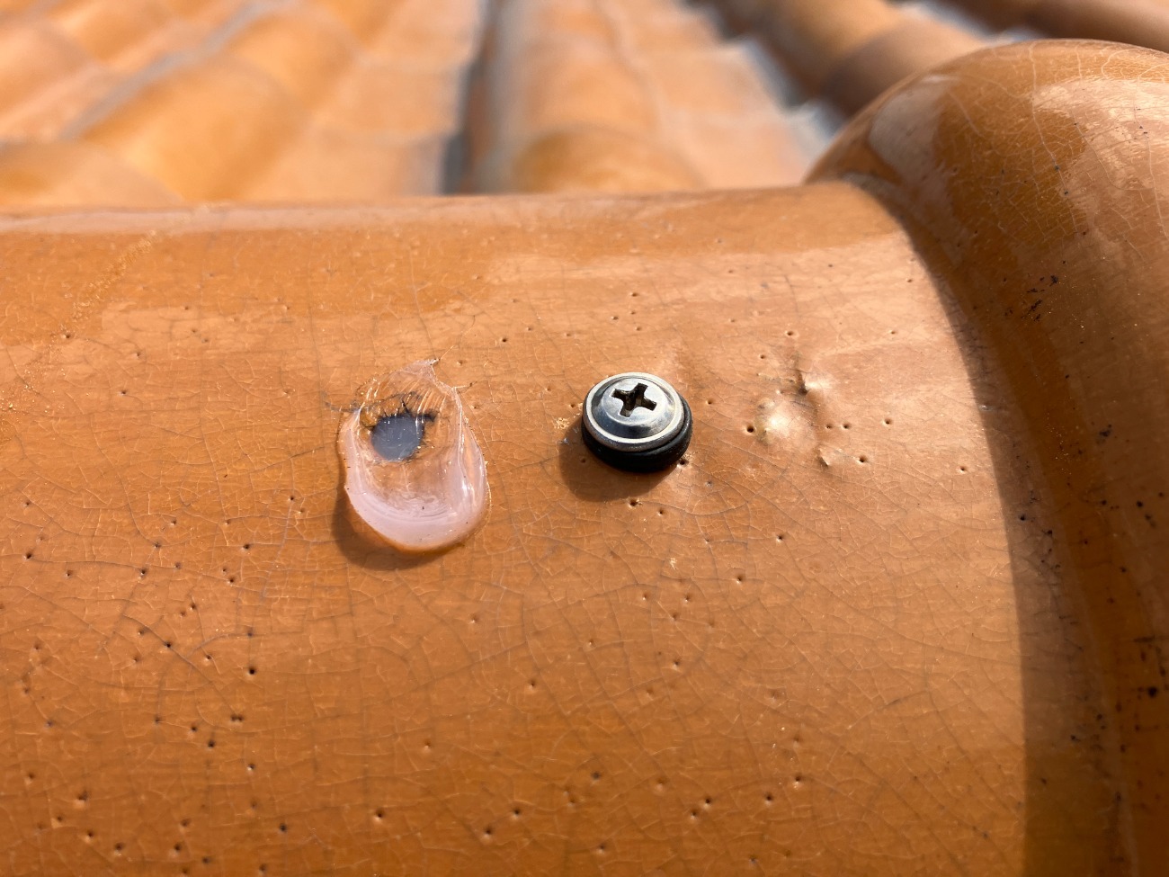 棟替え工事 瓦復旧 ステンビスとコーキング