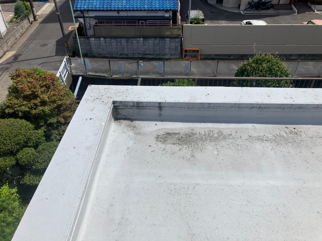 バードピン　鳥害対策工事　施工前