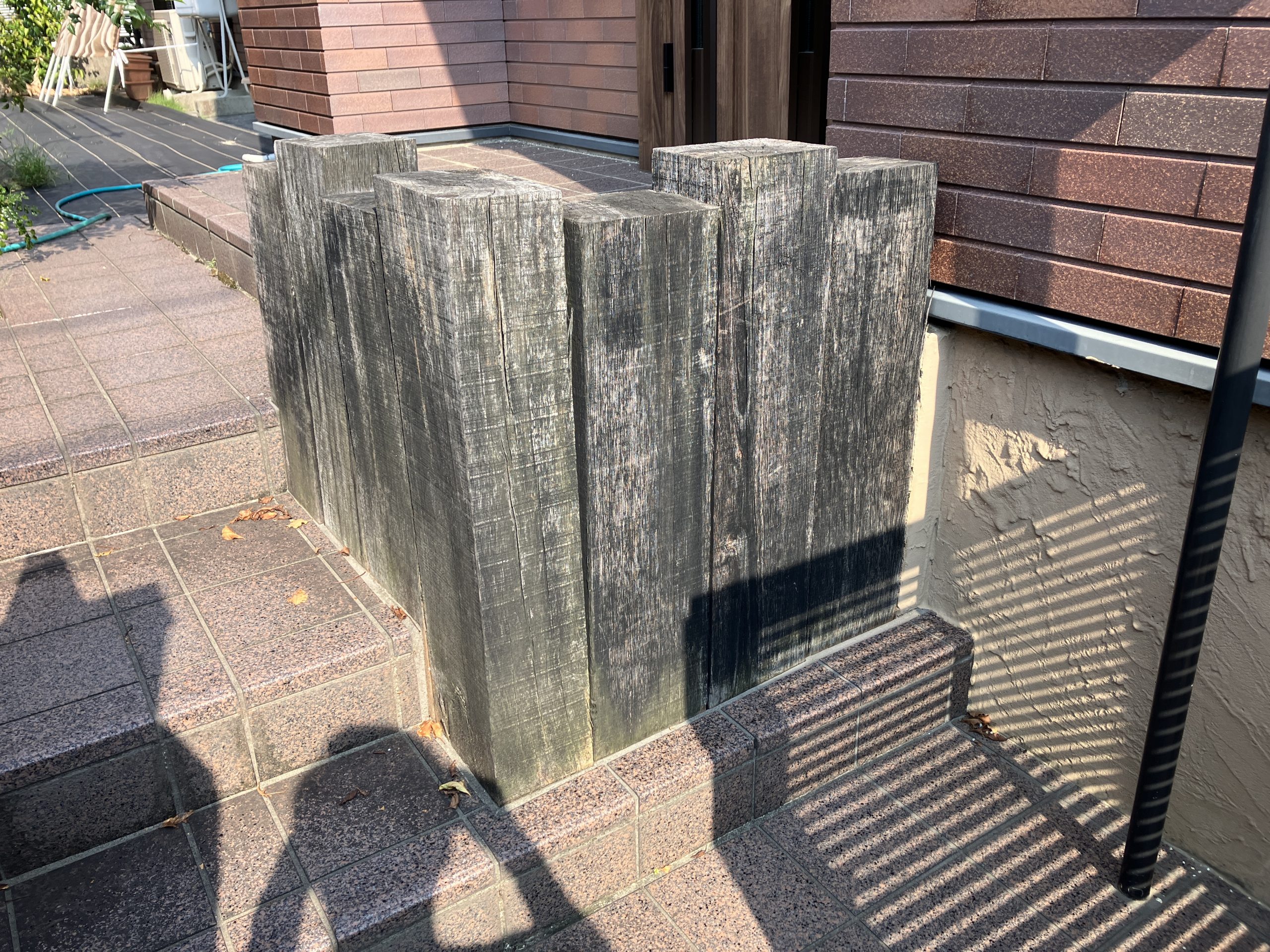 枕木塗装工事　施工前の状態