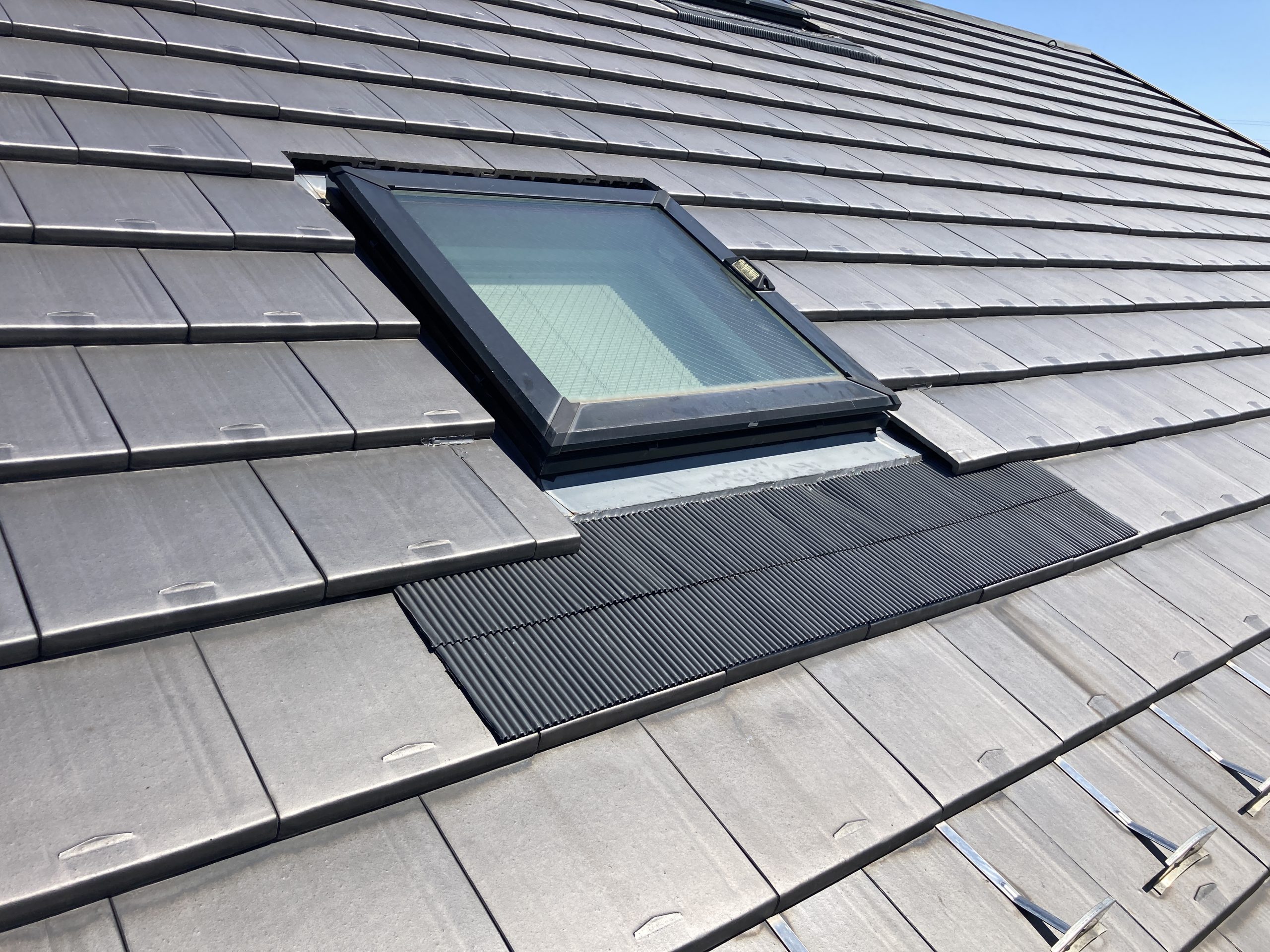 トップライトエプロン面戸差し替え　施工後