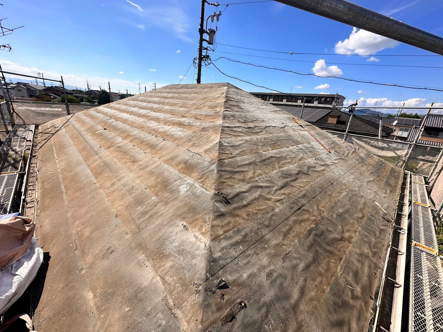 葺き替え工事　屋根解体