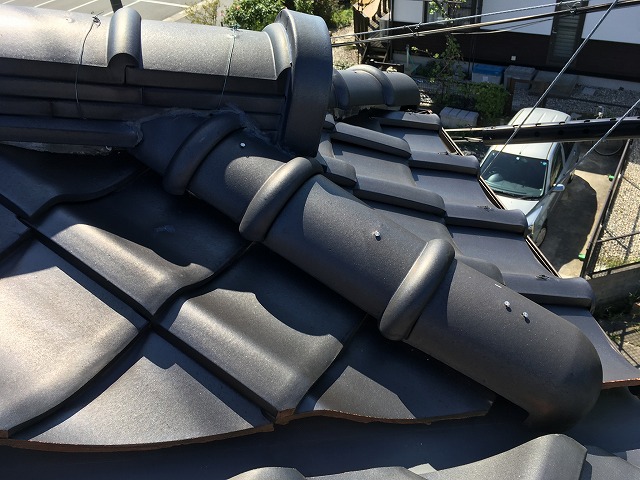 棟瓦の状態確認を実施