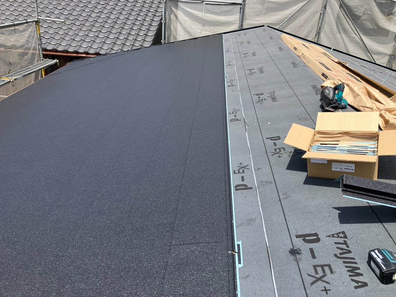 屋根本体葺き工事