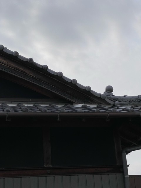 瓦屋根