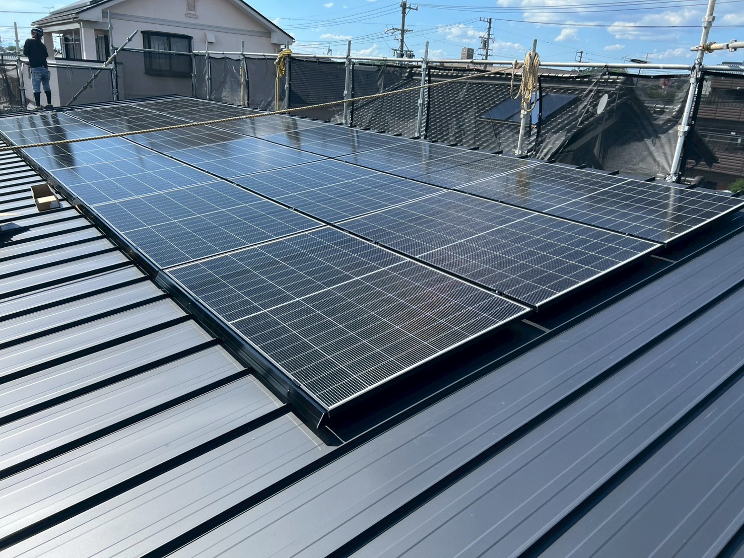 太陽光パネルの設置完了