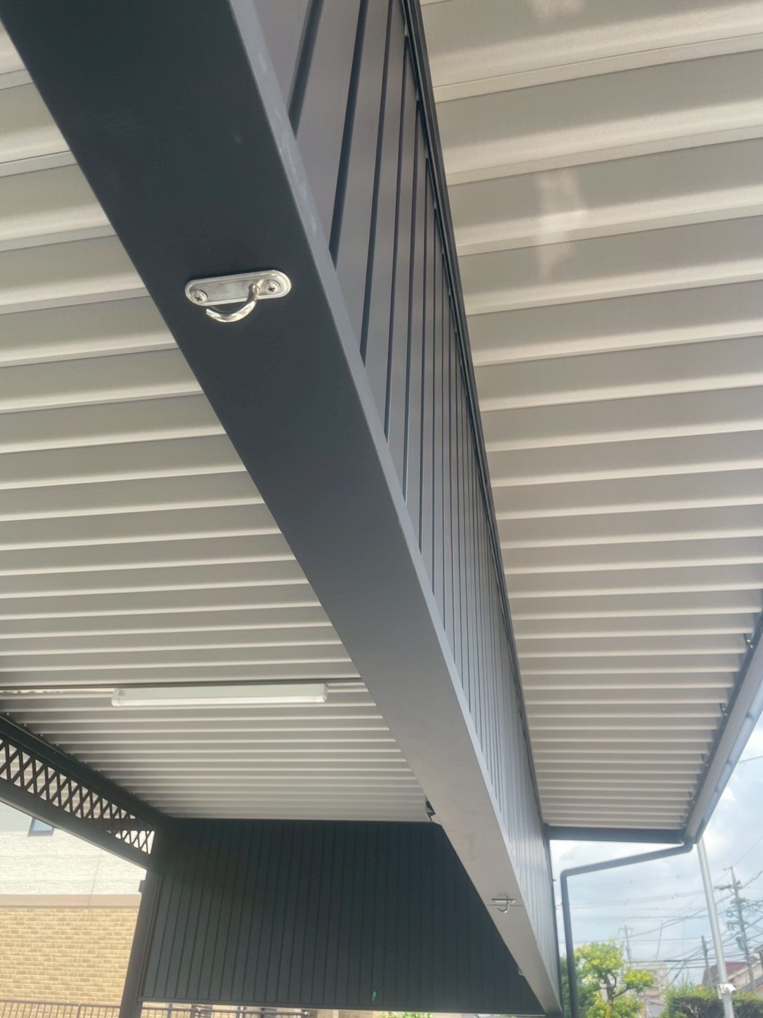 角波の下のフック