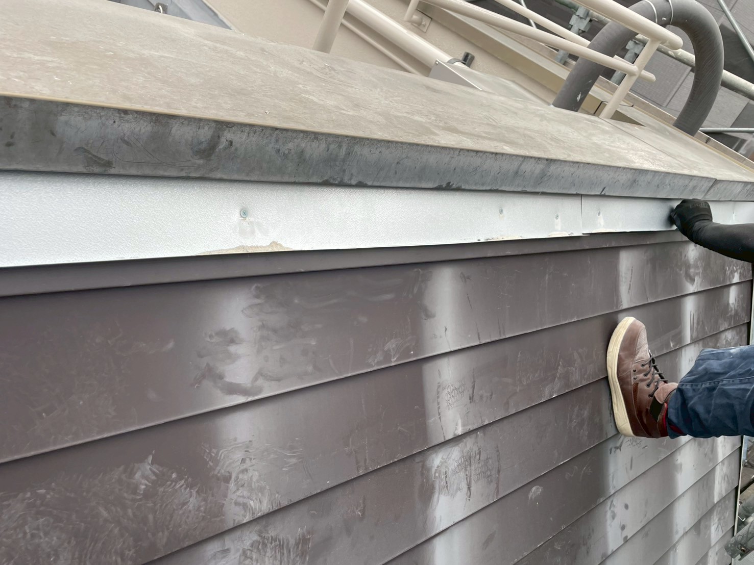 屋根材の貼り合わせ