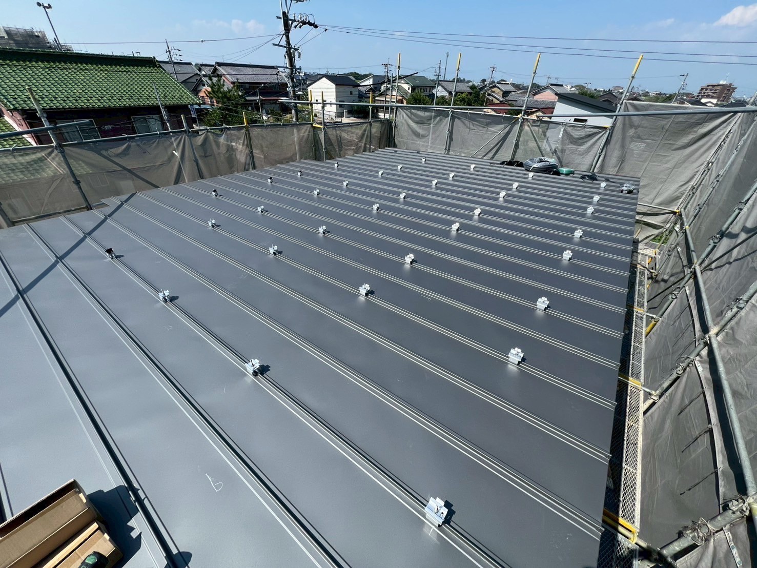 墨出し後のサンロック金具