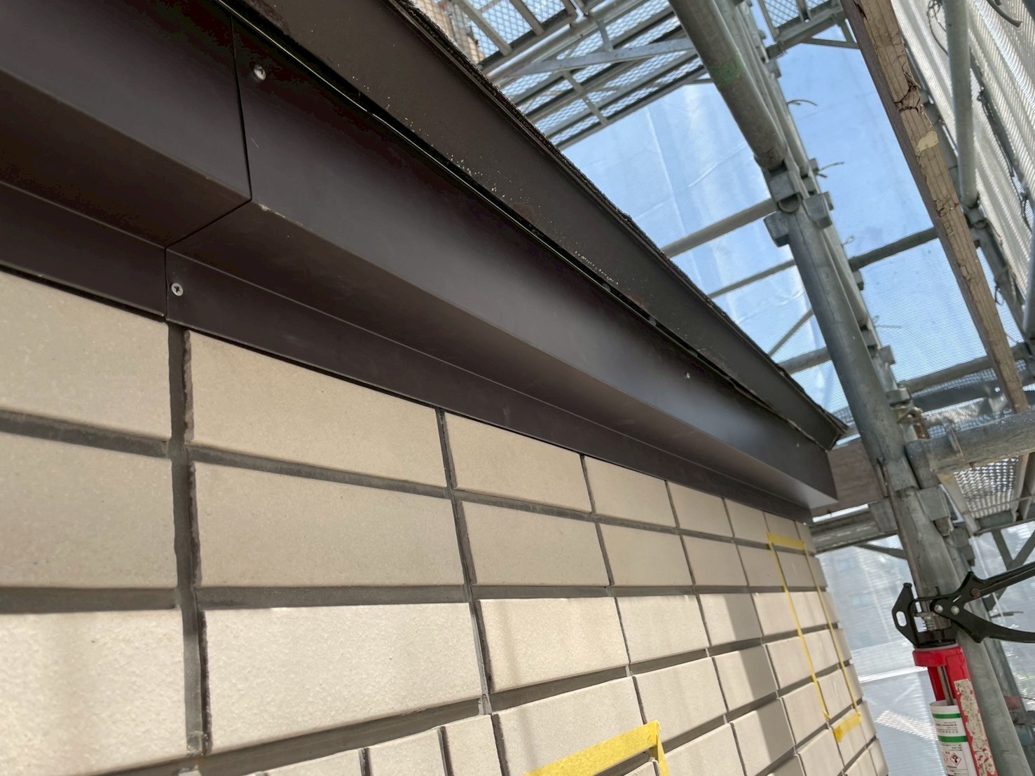 補修した鼻隠し