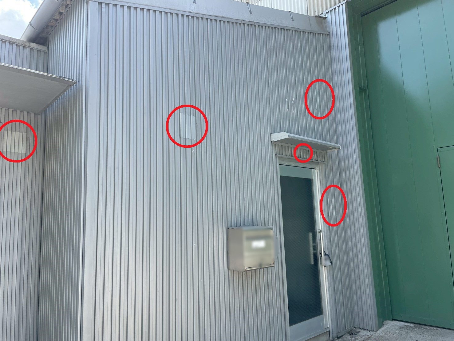 補修したK型スパンの外壁