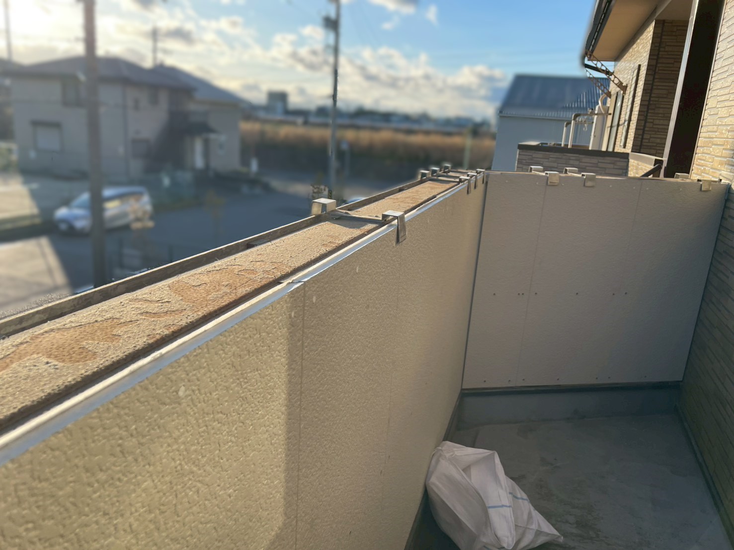 外壁材を張り換えた内壁