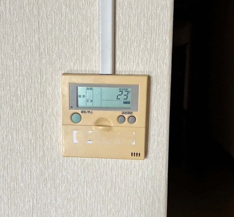 エアコン　リモコン