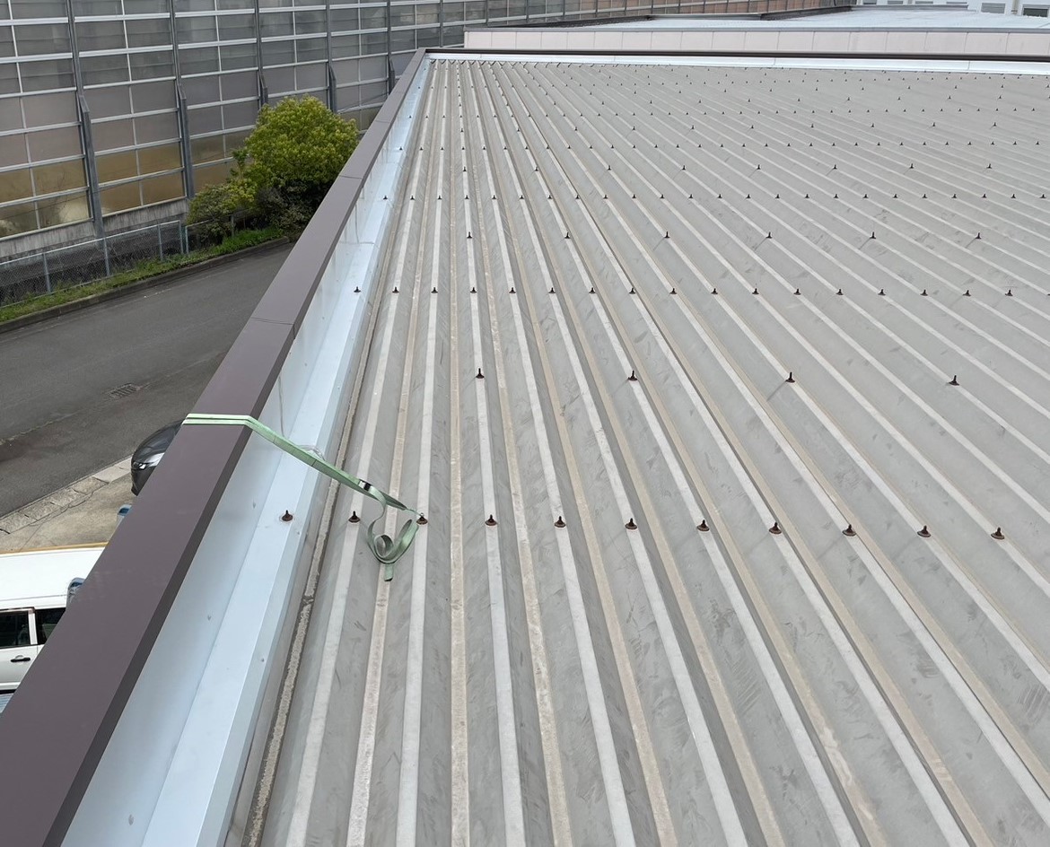 修理後の折半屋根