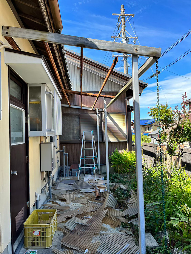 古くなた屋根の取り外し