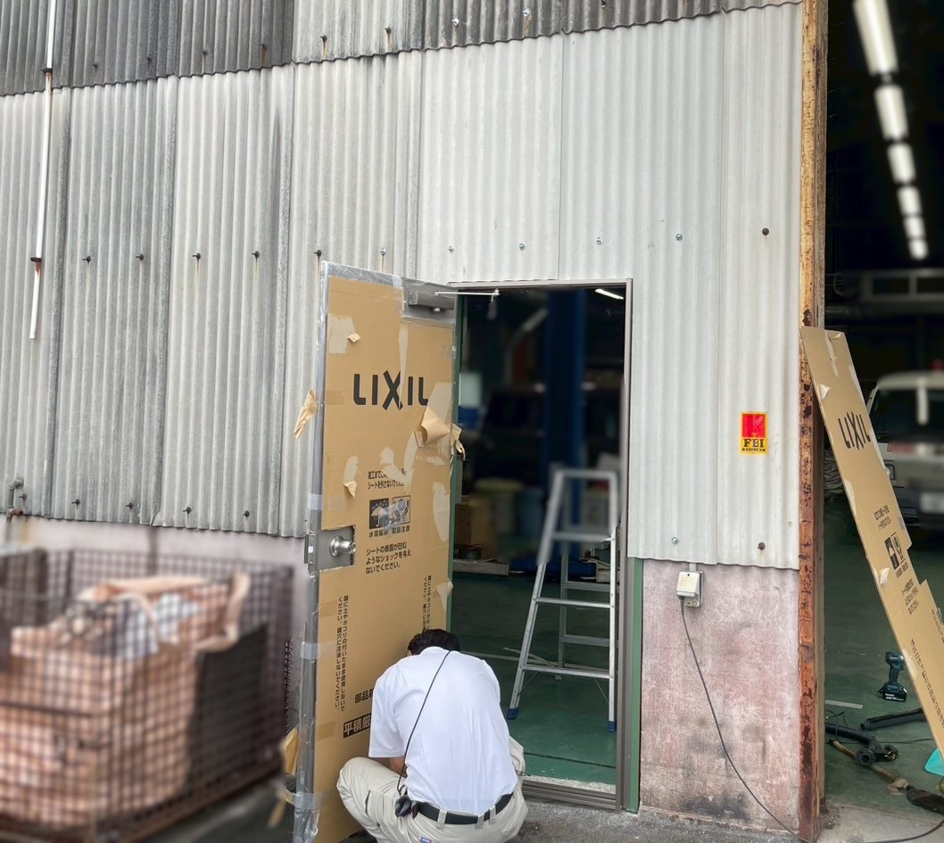 新設ドアーの吊り込み