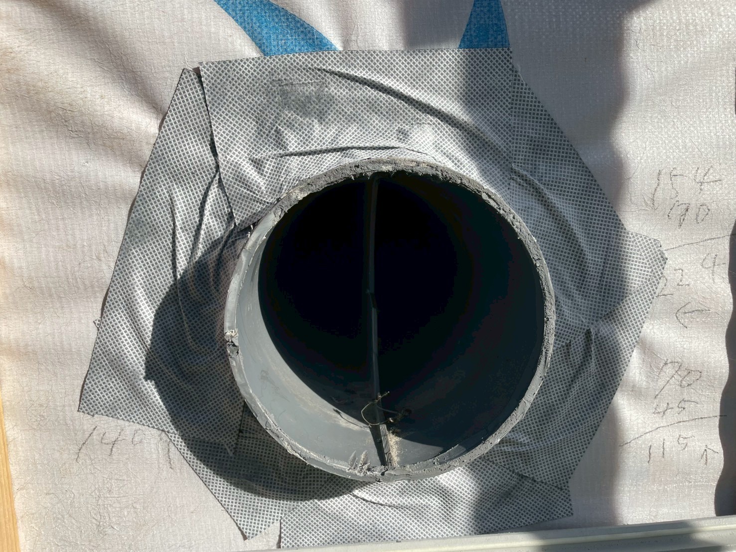 下地と通気口の防水処理