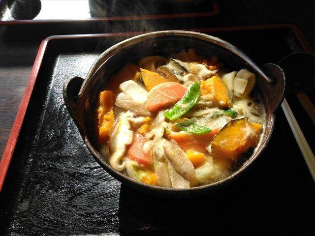 諏訪山荘屋根壁修繕