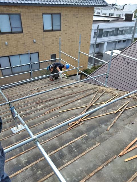 金属瓦葺き替え