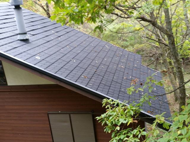 茅野市北山A邸屋根葺き替え施工中