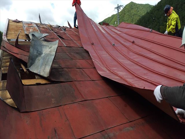 台風被害屋根工事