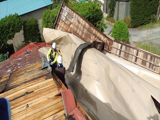 台風で飛んだ屋根