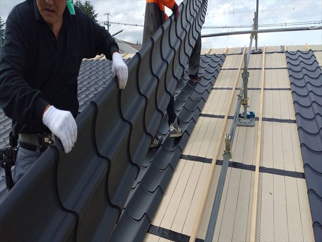 金属瓦葺き替え