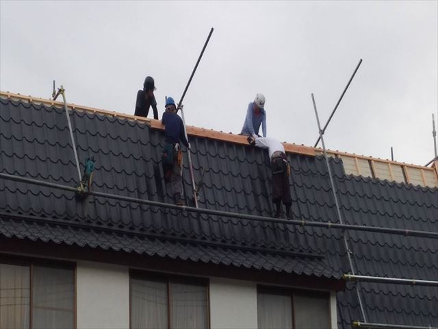 金属瓦葺き替え