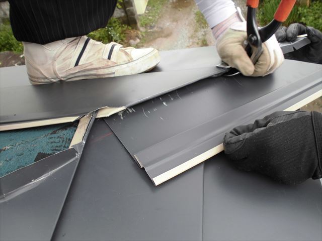 カラーベストカバー工法