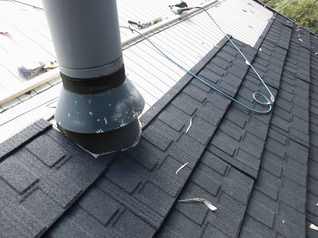 茅野市北山A邸屋根葺き替え施工中