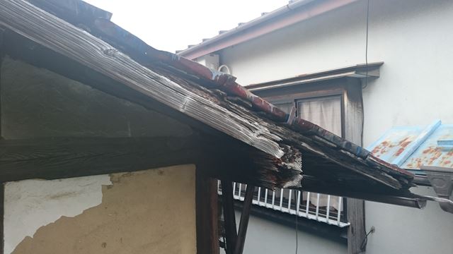 諏訪市小和田　屋根葺き替え