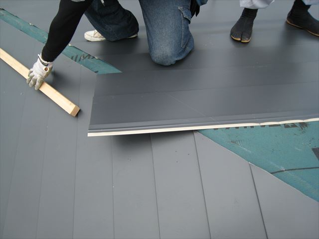 カラーベストカバー工法