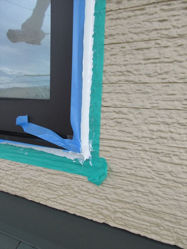 辰野町外壁塗装　サッシコーキング
