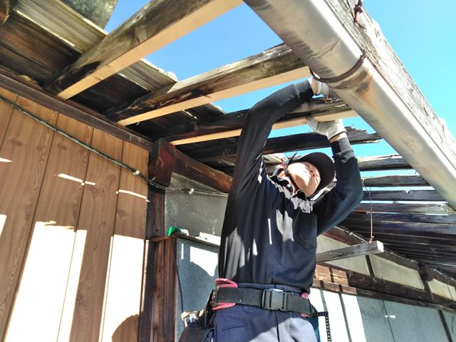 諏訪郡原村台風トタン