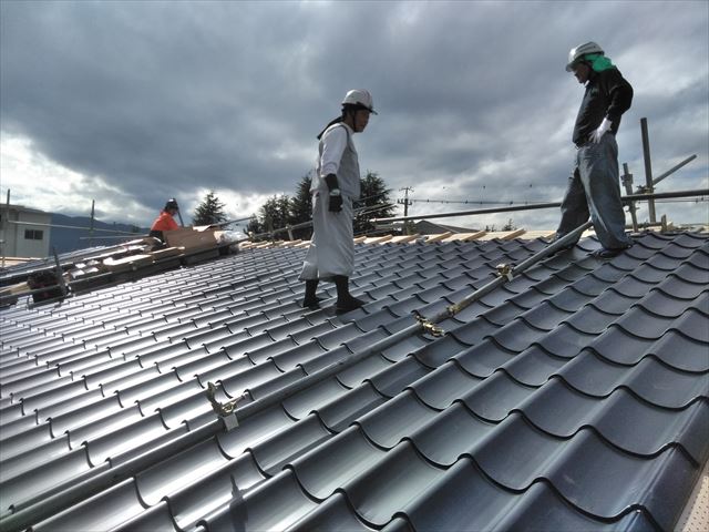 金属瓦葺き替え