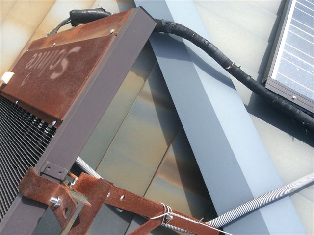 ガルバ屋根塗装