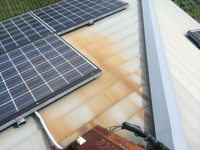 ガルバ屋根塗装