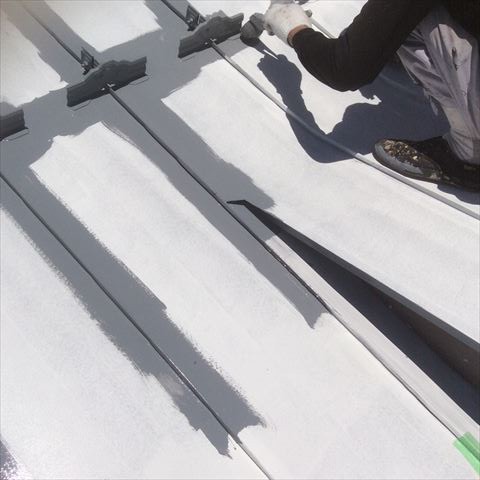 遮熱塗料中塗り