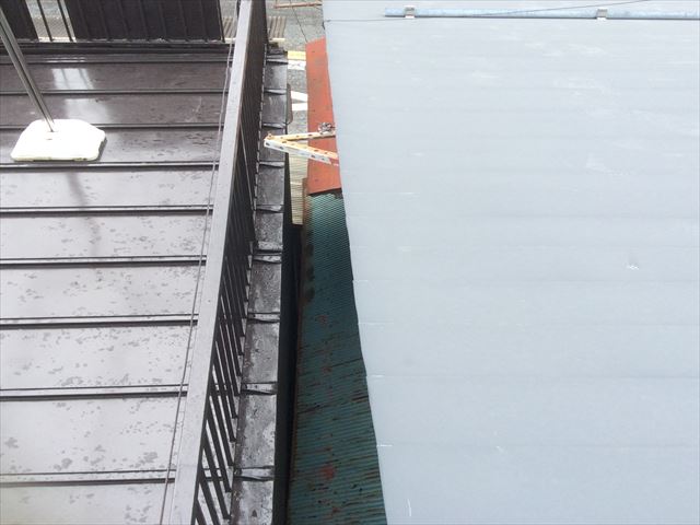 妻側に付ける雨樋