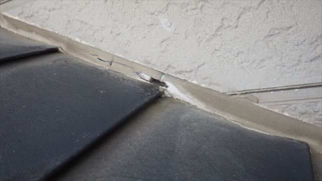 安曇野市三郷　壁際　雨漏り