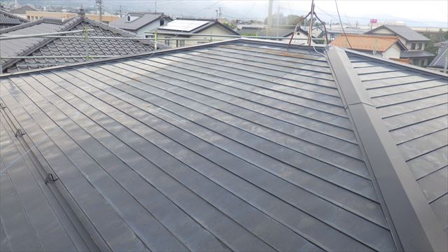 ソーラー温水器　撤去　屋根