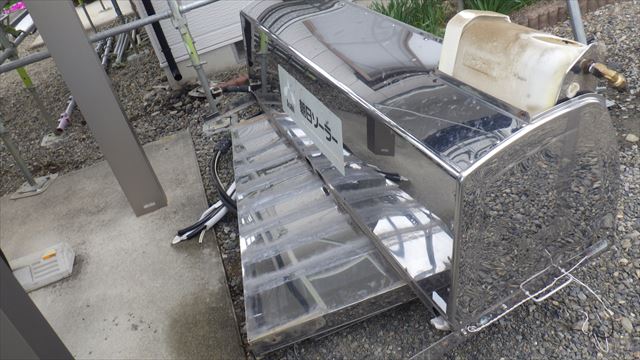 ソーラー温水器　屋根　朝日ソーラー