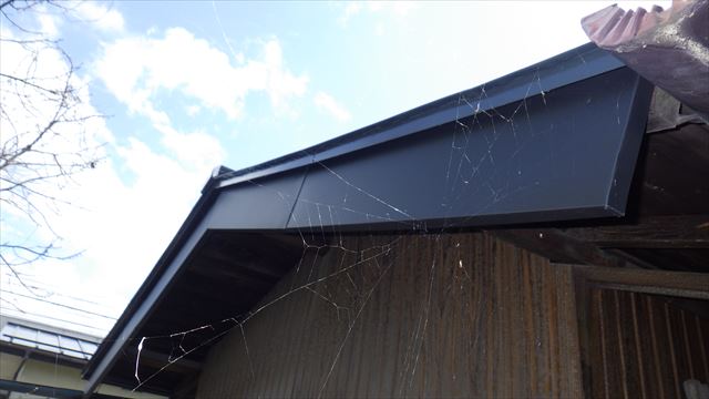 破風板金　ガルバリウム