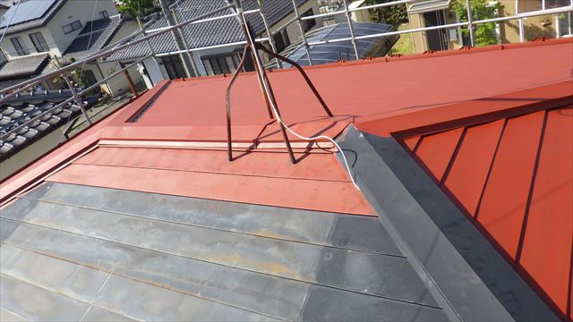 屋根　さび止め　下塗り