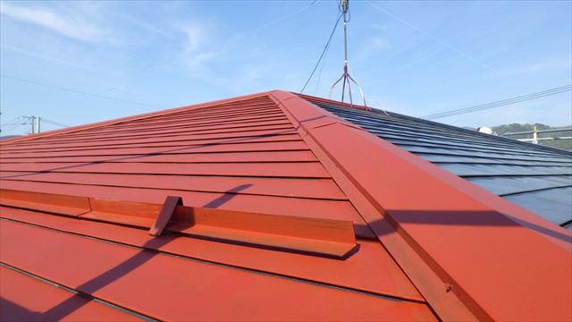 屋根　塗装　下塗り　板金
