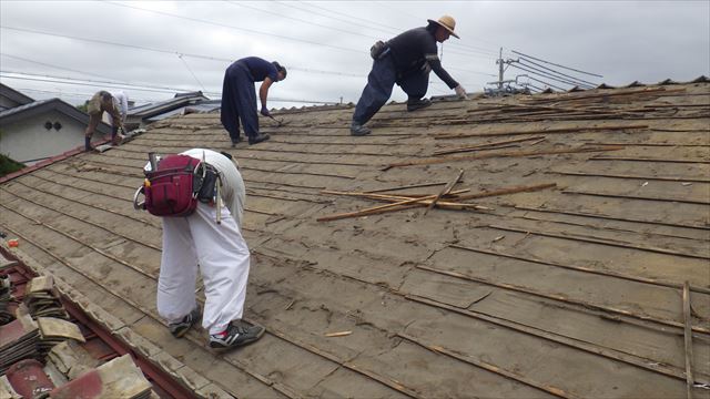 セメント瓦　葺き直し